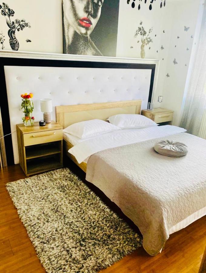 Apartament Lux Crialy - 75 M2 - Free Parking Timisoara Ngoại thất bức ảnh
