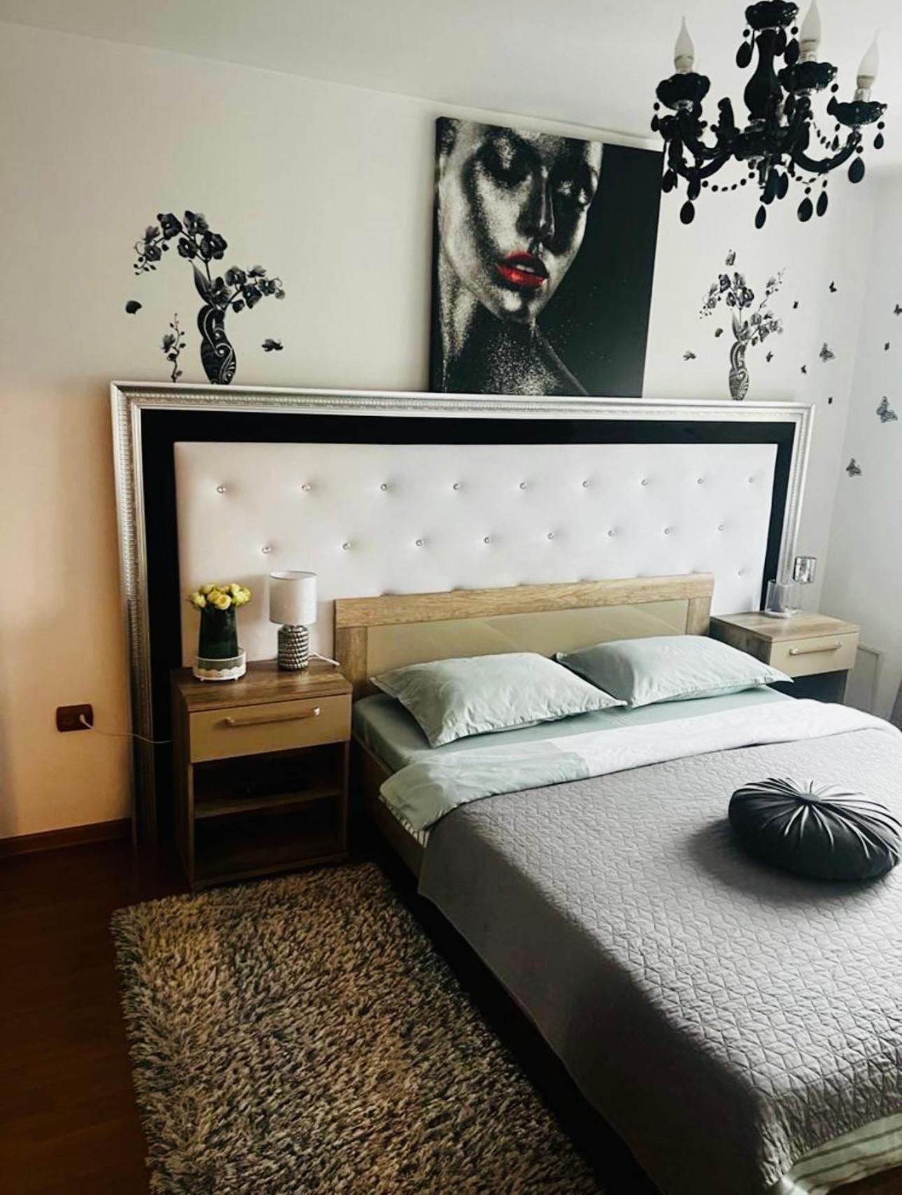 Apartament Lux Crialy - 75 M2 - Free Parking Timisoara Ngoại thất bức ảnh